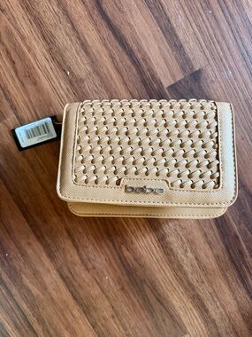 Womens Bebe Woven Crossbody Bag Set in Tan NWT